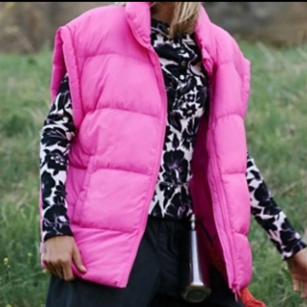 FP movement in a bubble puffer vest